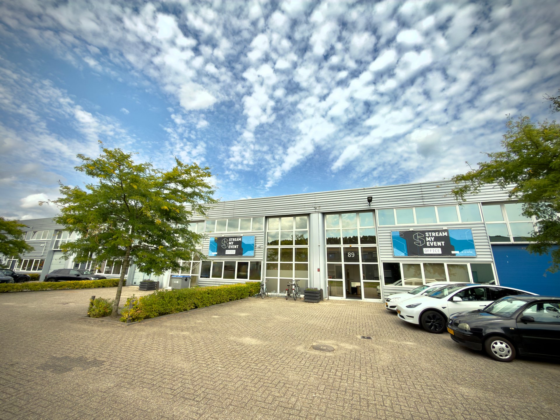 We're looking for a fun new officemate