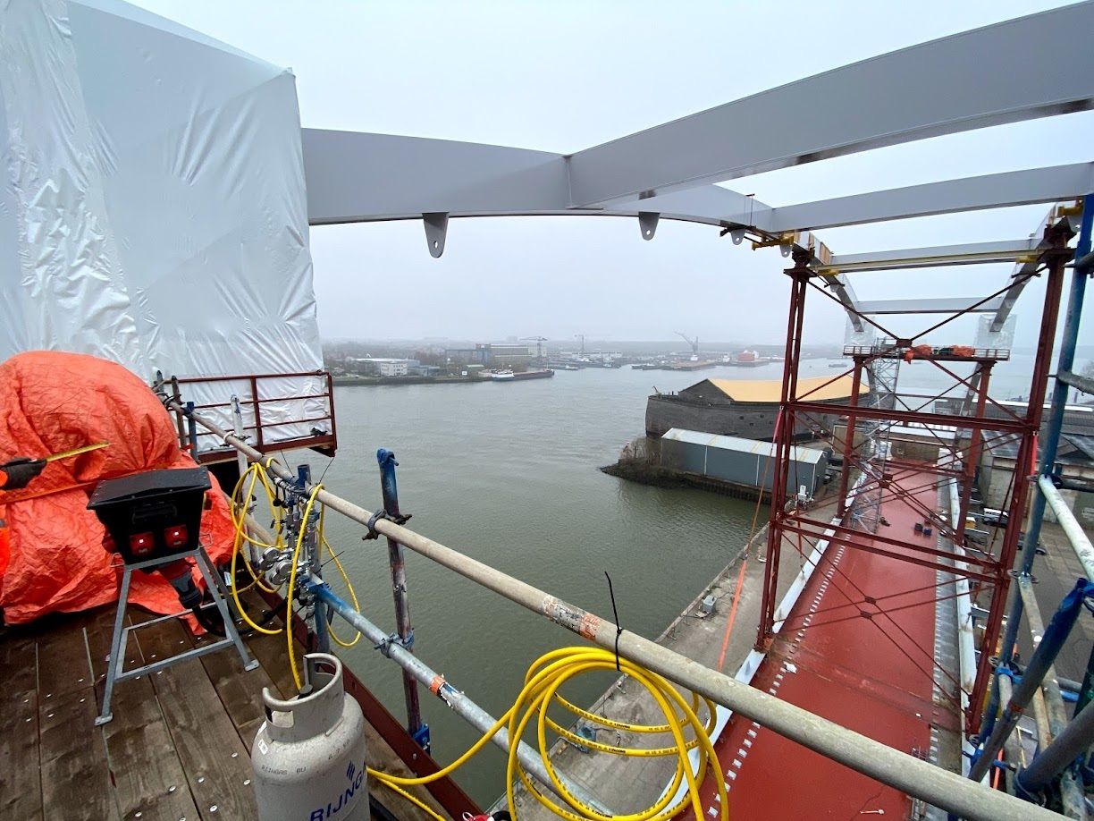 The Suurhoff Bridge under construction